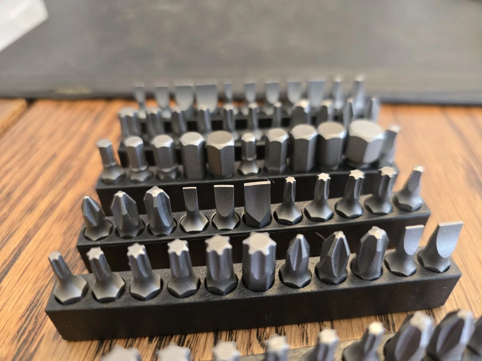 CRAFTSMAN Screwdriving 66 Piece Bit Set, Phillips, Flat, Torx, Hex, Square New - Image 3 of 4