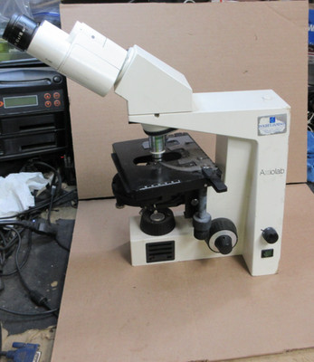 Zeiss Axio Lab re  Microscope  100x Oil & 40x MISSING ONE EYE