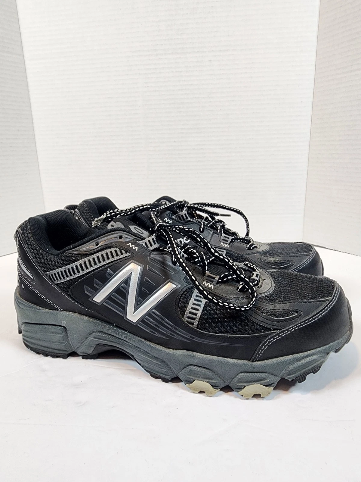 New Balance 410v4 Trail Running Shoes Mens Size 8.5 4E Sneakers Black