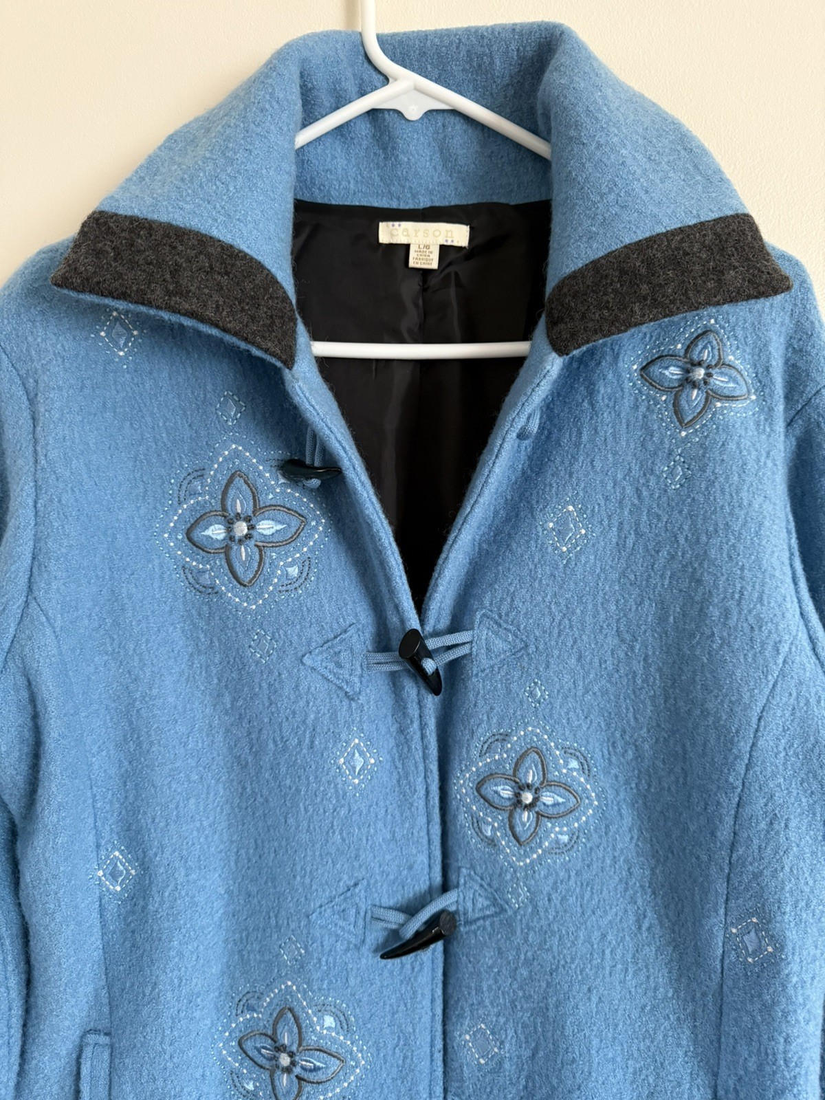 Vtg Carson Blue Wool Toggle Closure Embroidered L… - image 3
