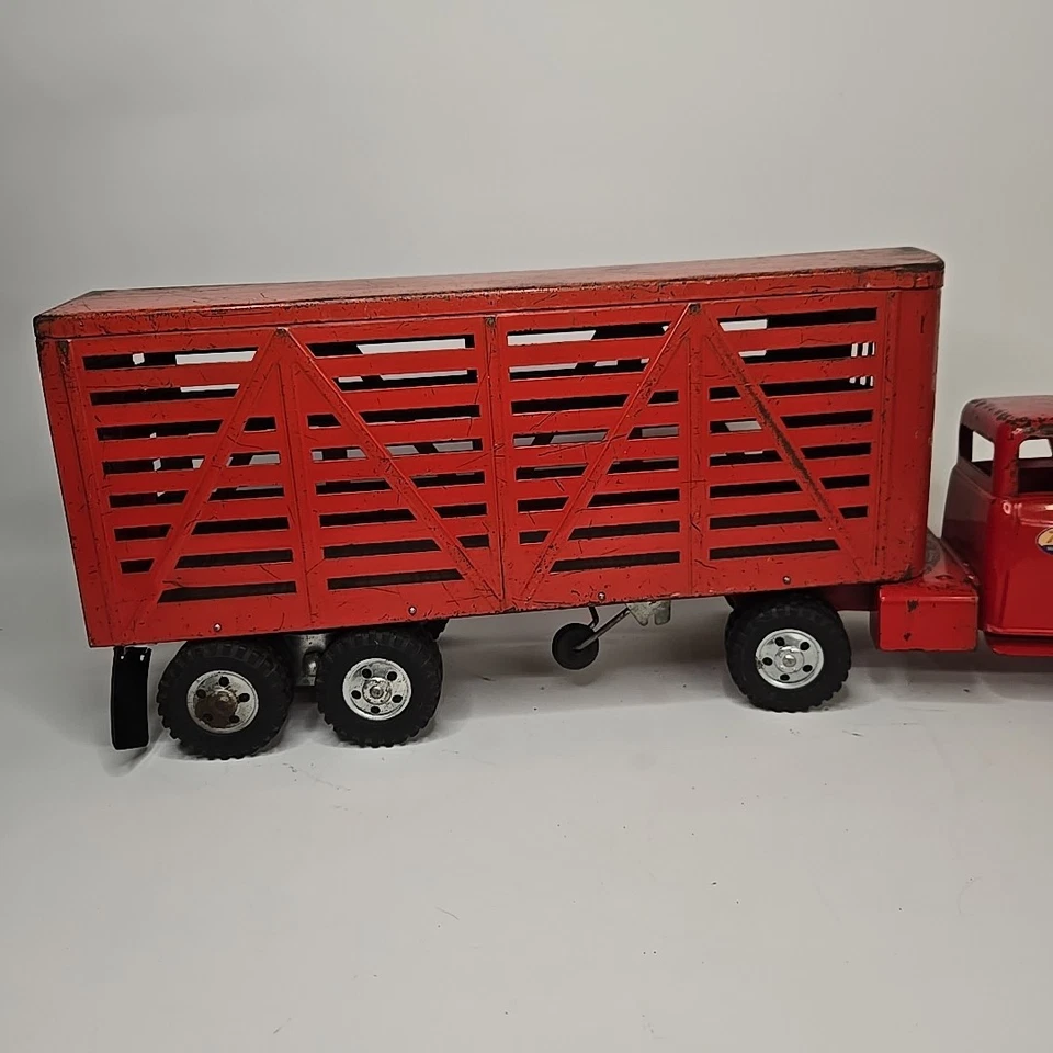 Red Vintage Tonka Livestock Hauler 1950's Truck And Trailer - Image 4 of 4