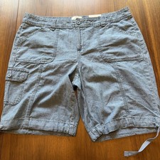 St. John's Bay 12P Bermuda Med Wash Chambray Shorts, 9.5" NWT 32