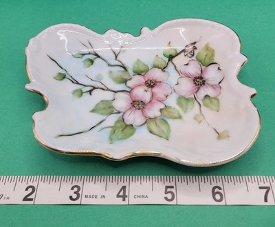 Ceramic Porcelain Scalloped Trinket Dish Approx 5 x 3'' Floral w/ Leaves