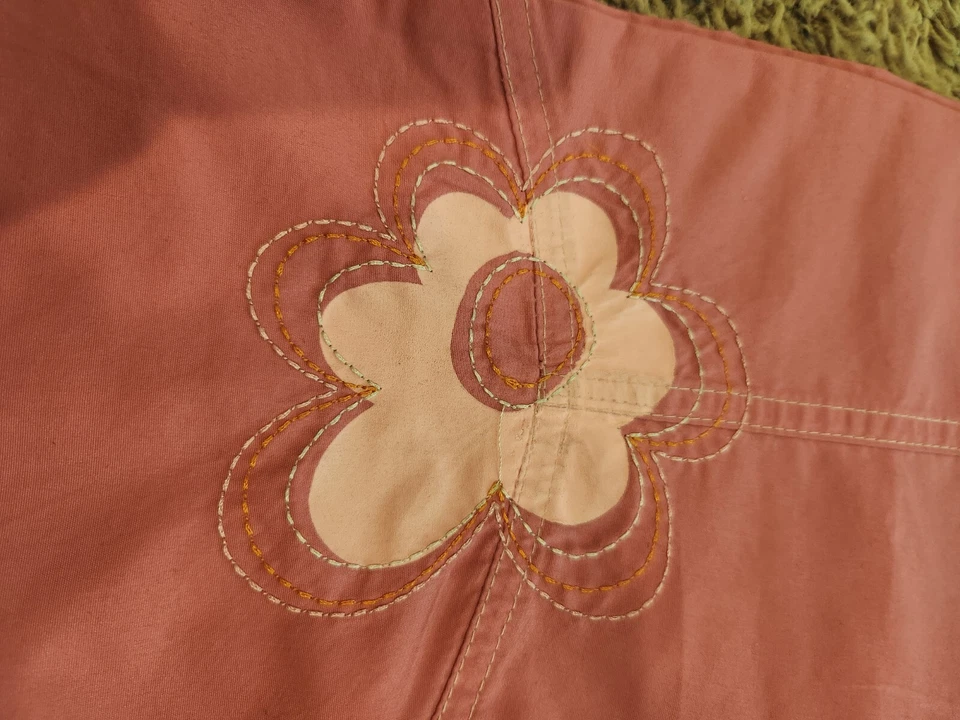 Pink Pants Girls Size 6 With Heart And Flower Pattern, Excellent Condition - Image 2 of 4