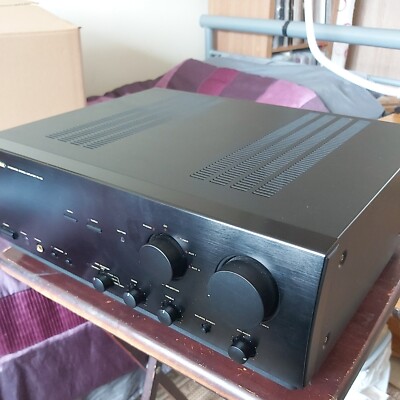 Marantz PM-68 Integrated Stereo Amplifier 95 w x 2 into 8 homes