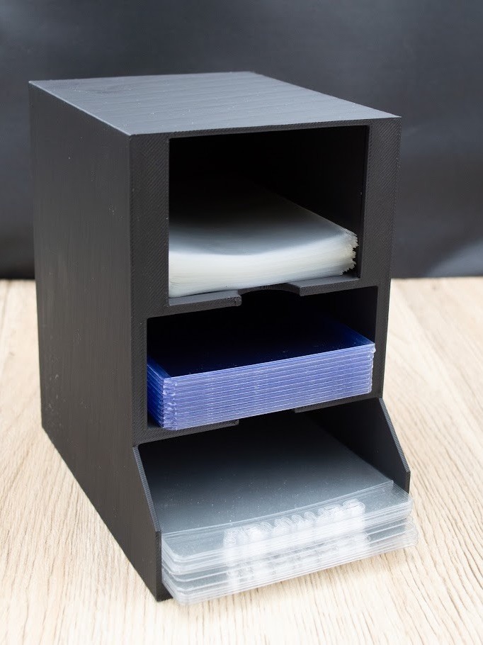 penny sleeves and card savers Top loaders vs Card savers