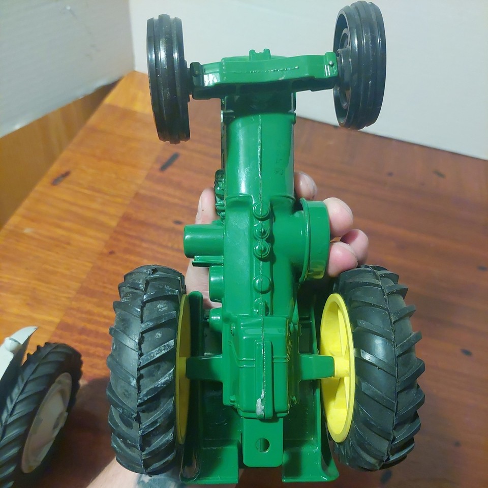 Vintage John Deere Diesel Model R Tractor Die Cast 1985 Ertl 1/16 Scale ...