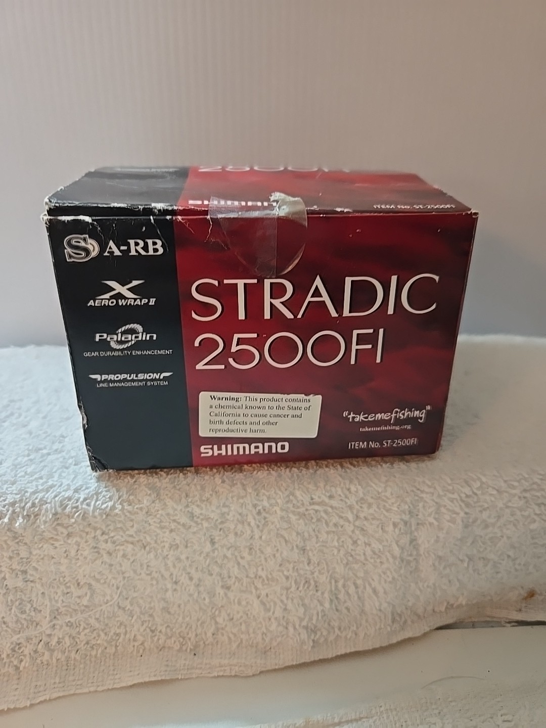 Shimano Stradic 2500FI Spinning Reel Unused Open Box