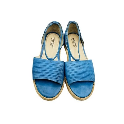 Walk with me Coldwater Creek Seville comfort wedge Blue leather shoes sandals 8