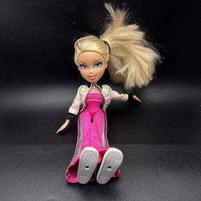 Vintage Bratz Play Sportz Xtreme Leah Skateboarding Doll 2001 MGA Y2K