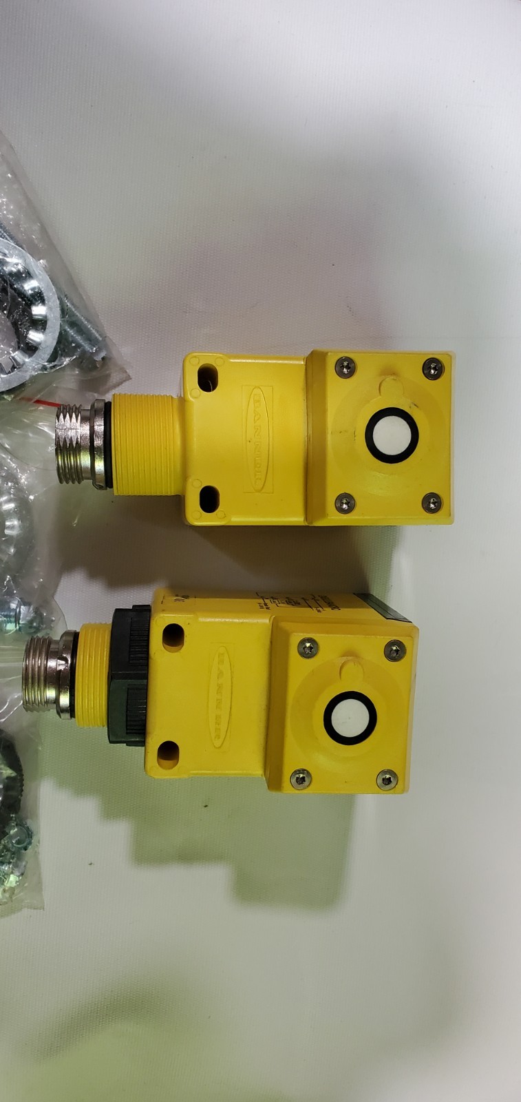 Banner Engineering Q45ULIU64ACRQ Ultrasonic Sensor 100mm-1.4m Analog 4-20mA 0-10