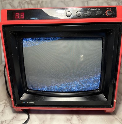 Vintage JC Penney Gaming Series 685 Portable CRT TV 11.25”x 10.5