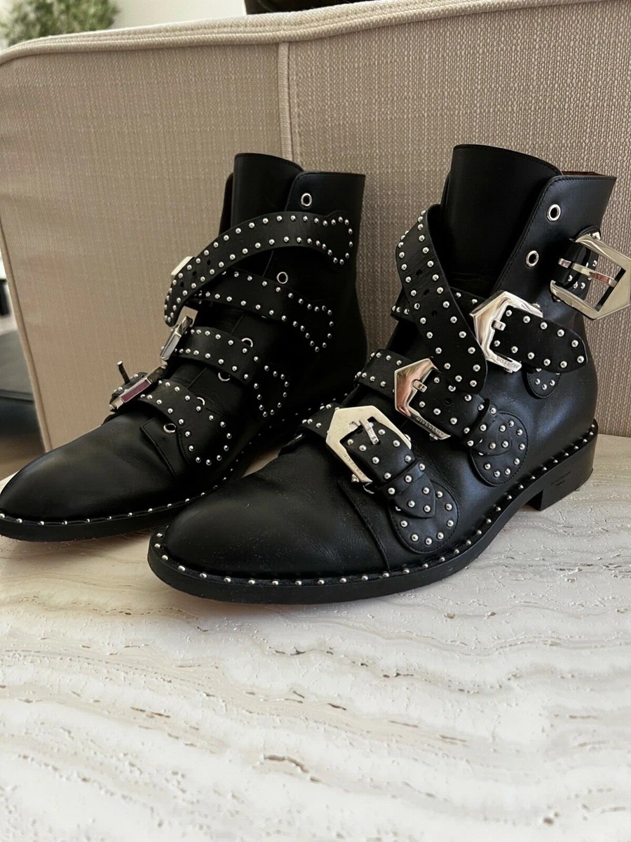 Givenchy elegant ankle boots 2025