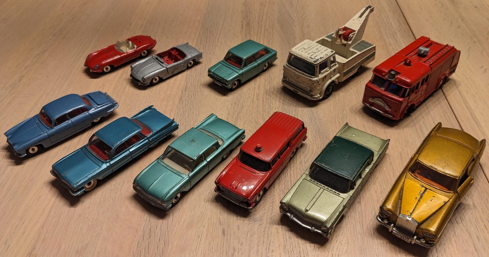 Lot of 11 Vintage Dinky Toys Cars & Trucks eBay
