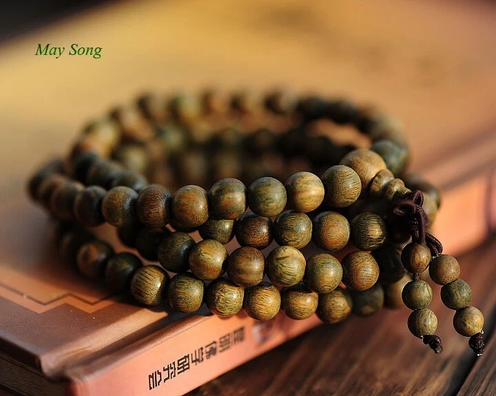 Green Sandalwood Wrist Mala 8MM 108 Beads Prayer Bead Bracelet