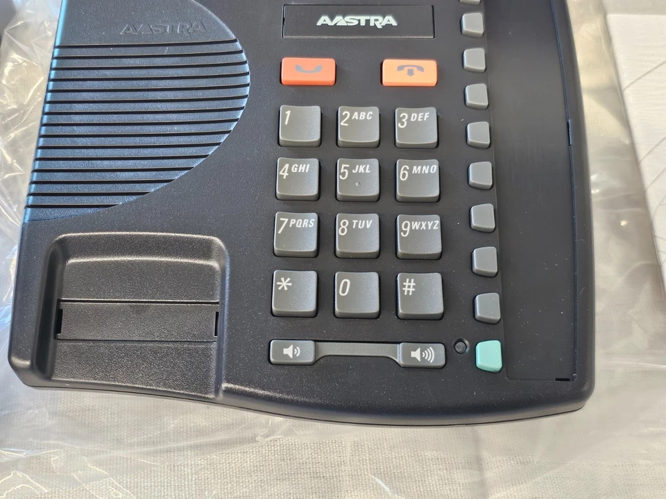 AAstra 9110 Desktop Telephone Analog Office Phone Telecom Charcoal Black NEW - Image 3 of 4