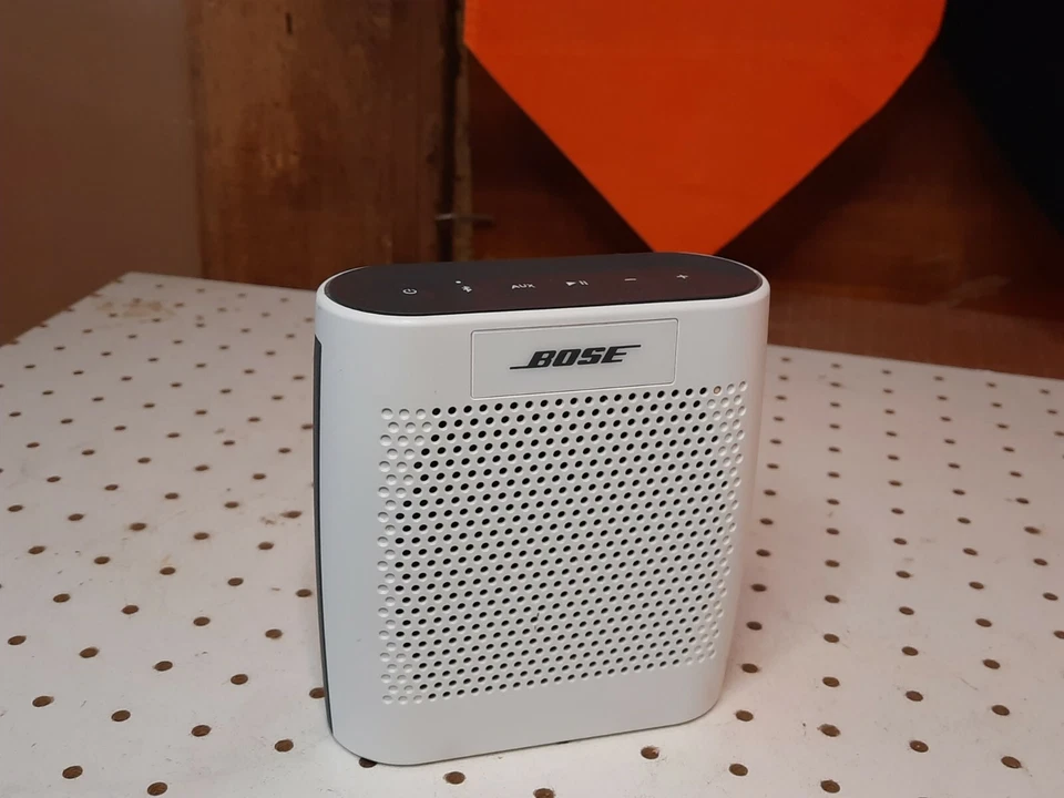 Bose Soundlink Color / Bluetooth Lautsprecher  - Bild 3 von 4