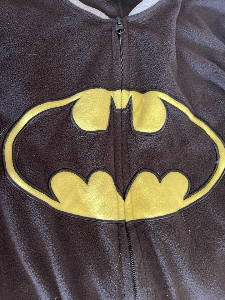 Batman DC Comics Fleece Zip Up Pajamas Costume One-Piece w/ CAPE Men's Medium - Image 3 of 4