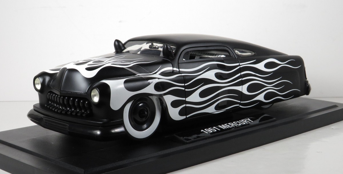 '51 Mercury Coupe 限定版ミニカー Amazon.com: Jada Bigtime Muscle 1:24 1951 Mercury Coupe Die