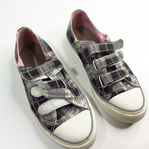 airwalk slip on black