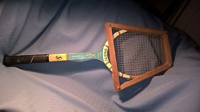 Raquette De Tennis Bois Spalding Doris Hart - Vintage Avec Housse - Taille De Grip 4 5/8 - Belgique
