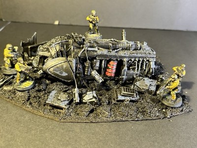Warhammer  40k table Top Wargaming  terrain  Sci Fi Space Cargo Wreck   Painted