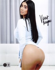 Violet Myers Signed 8x10 Photo Adult Star Authentic Autograph Beckett Witness