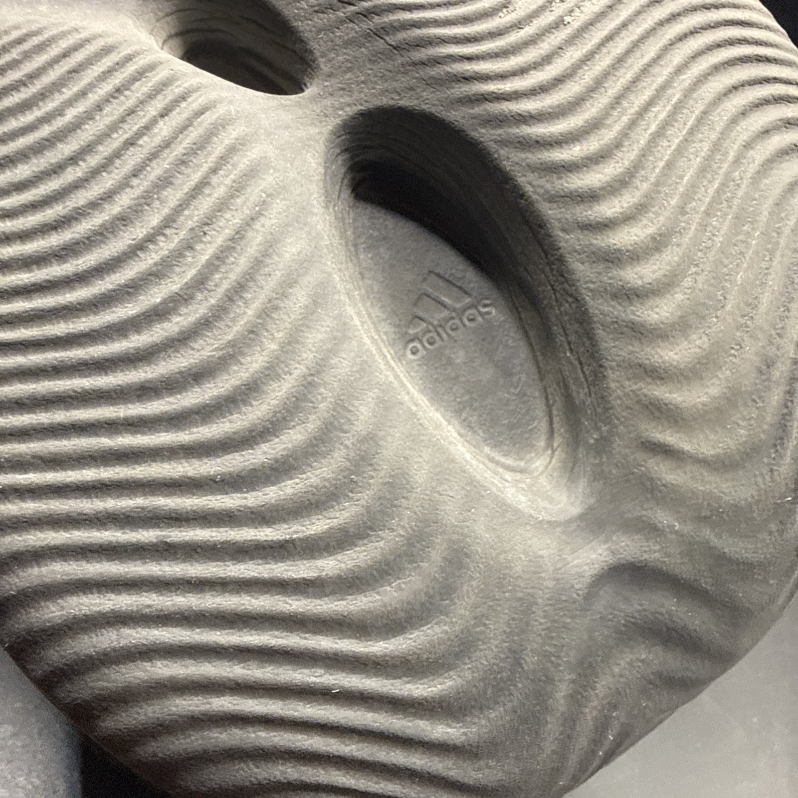 Adidas Yeezy Foam RNNR Onyx Size 8 HP8739 Men’s Black EVA Slip-On w/ Box thumbnail 7