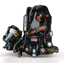 SCOTT 4.5 BLACK SCBA SET WITH PACK-TRACKER UNIT & AV-3000 FULL FACE MASK SIZE-L