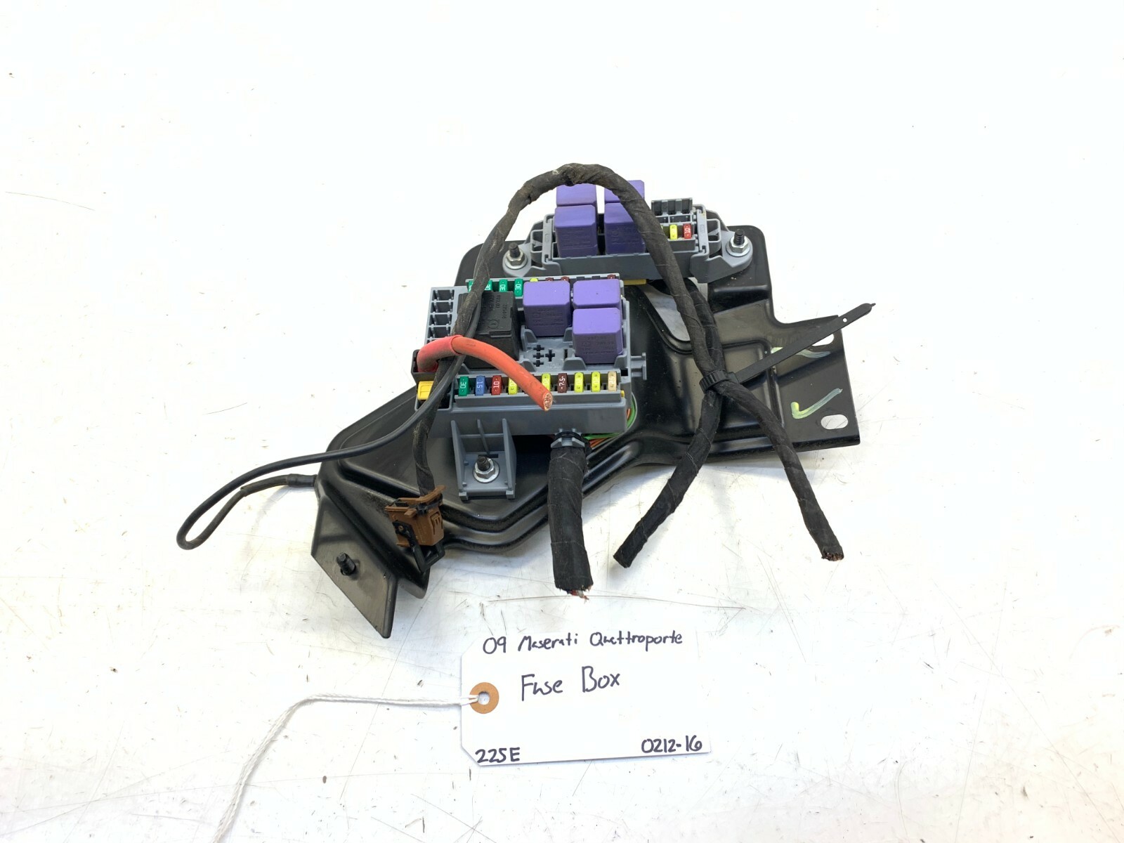 08 09 10 11 12 MASERATI QUATTROPORTE FUSE RELAY BOX CONTROL MODULE OEM