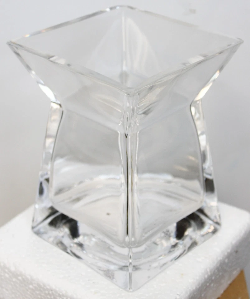 NEW SLAH Southern Living Clear Glass Square Top Vase #3000 Fluted - Image 3 of 4