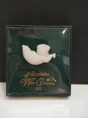 NEW SNOWBABIES 1998 BISQUE FRIENDSHIP PIN WINTER CELEBRATION BROOCH 68887 W/BOX