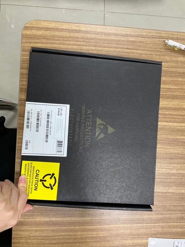 Genuine Cisco QSFP-100G-AOC10M=(Brand New Original) - Afbeelding 1 van 3