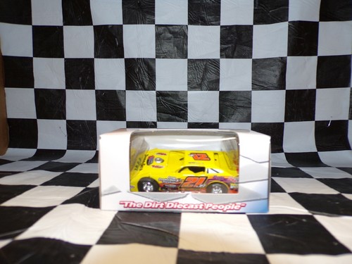 Billy Moyer #21 jr ADC 2016 Dirt Late Model 1:64 Scale car NIB DW616M943
