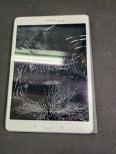 Samsung Galaxy Tab A 9.7 SM-T550 Cracked Screen