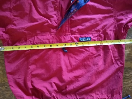 Patagonia Red Windbreaker Kids' 6 Hooded, Folds into pocket, Made In USA, EUC - Picture 11 of 12
