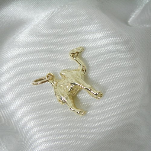 Desert Camel Animal Solid 3D Charm Pendant Genuine 375 9k 9ct Yellow Gold, C2814 - Picture 6 of 7