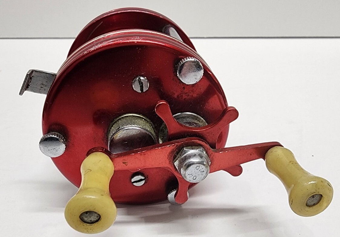 ABU Garcia Ambassador No. 5000 Fishing Reel Red VINTAGE 