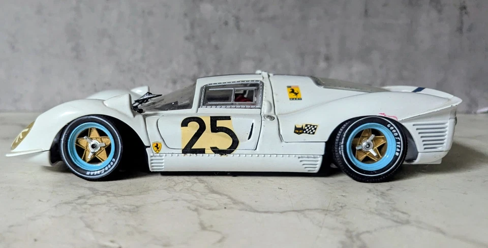 Jouef Evolution Ferrari 330 P4 Diecast 1:18 Metal Model Vehicle Made In Italy  - Image 2 of 4