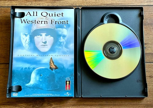 DVD Set: Grand Illusion (Criterion) & All Quiet on the Western Front (1930) - Foto 10 di 17