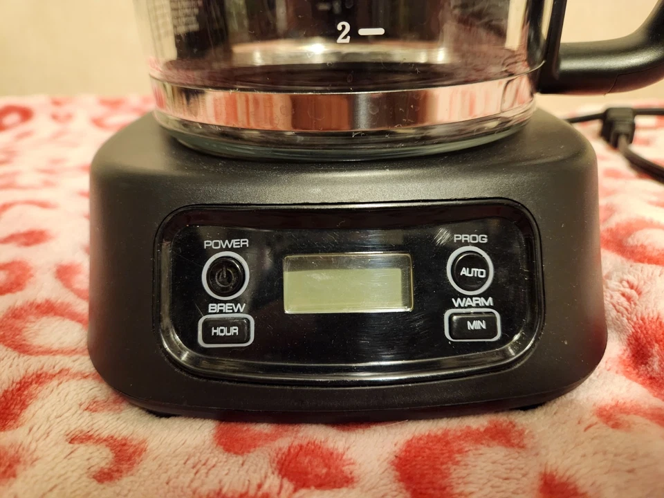 Farberware Cafetera Programable 5 Tazas Plástico Negro y Acero Inoxidable Foto 4 de 4