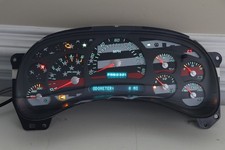 03-04 CHEVROLET GMC DURAMAX Diesel Instrument Cluster Flag Red/Silver Pointers