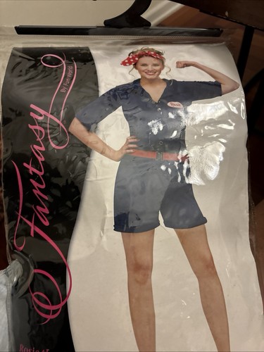 Rosie the Riveter Women's Halloween Costume - Picture 4 of 4