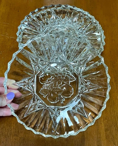 Vtg Set of 4 Federal Clear Pressed Glass Pioneer Fruit Berry Pattern 8" Plates