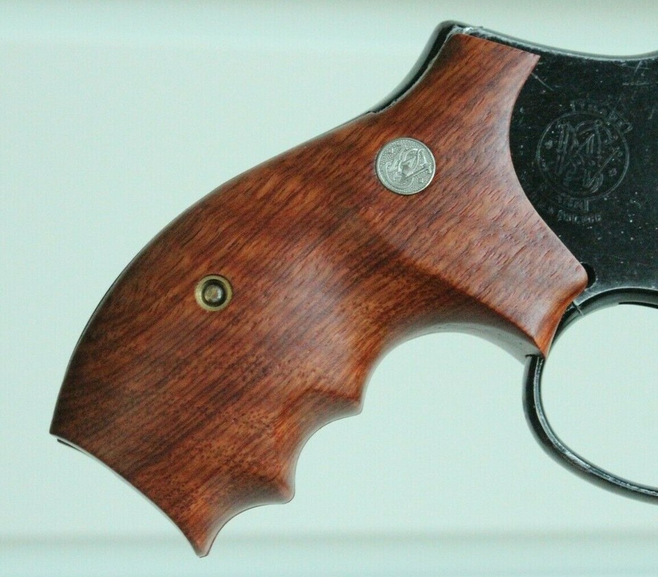 Rosewood - Ultra-Compact Bantam® - Hardwood Grips - K/L-Frame Revolvers (Round Butt) - Smith & Wesson - Handgun Grips - Products