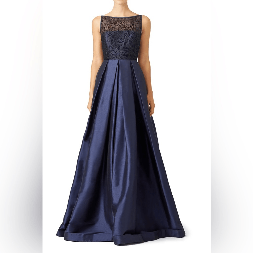 ML Monique Lhuillier Navy Blue Francesca Gown Size 4 US $900
