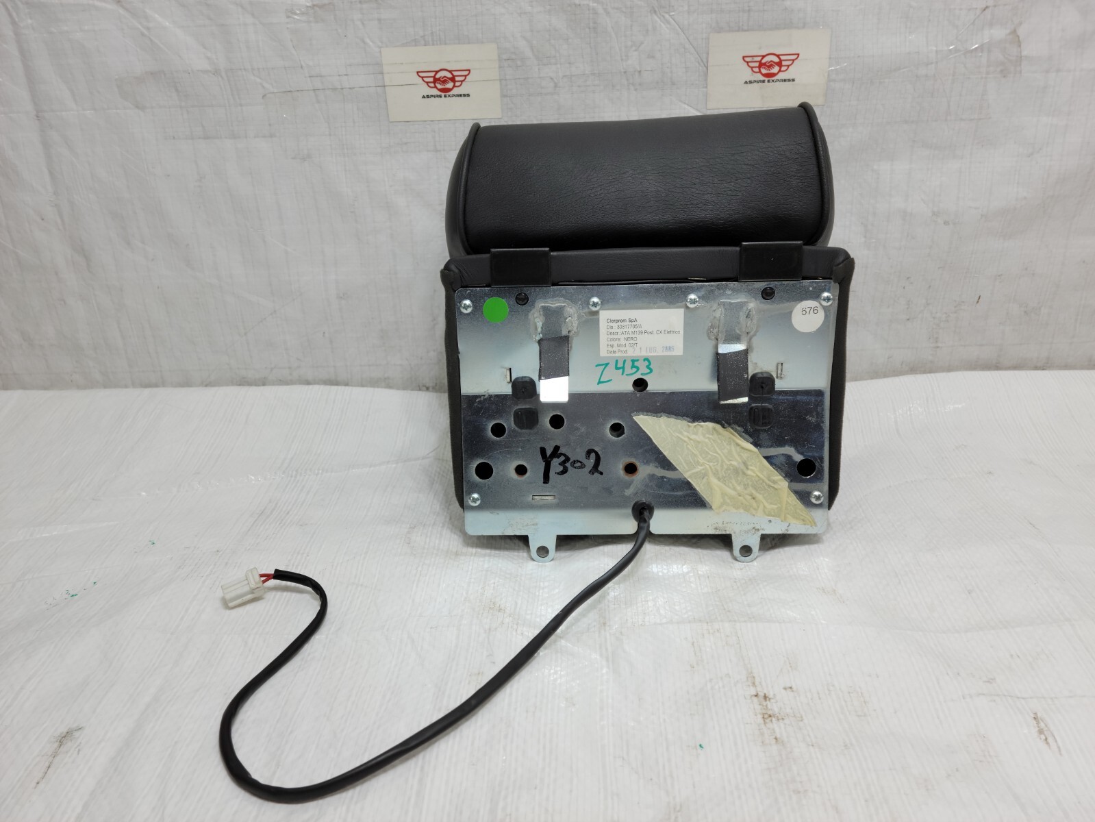 2007 Maserati Quattroporte Rear Seat Center Headrest Black OEM