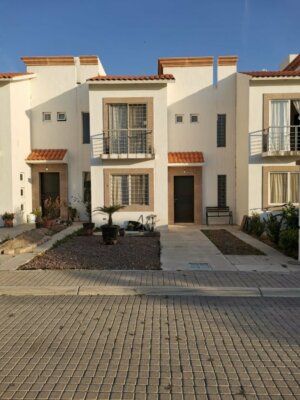 Casa en renta, San Gerardo, Av Paseos de San Gerardo, Aguascalientes, RCR 396497