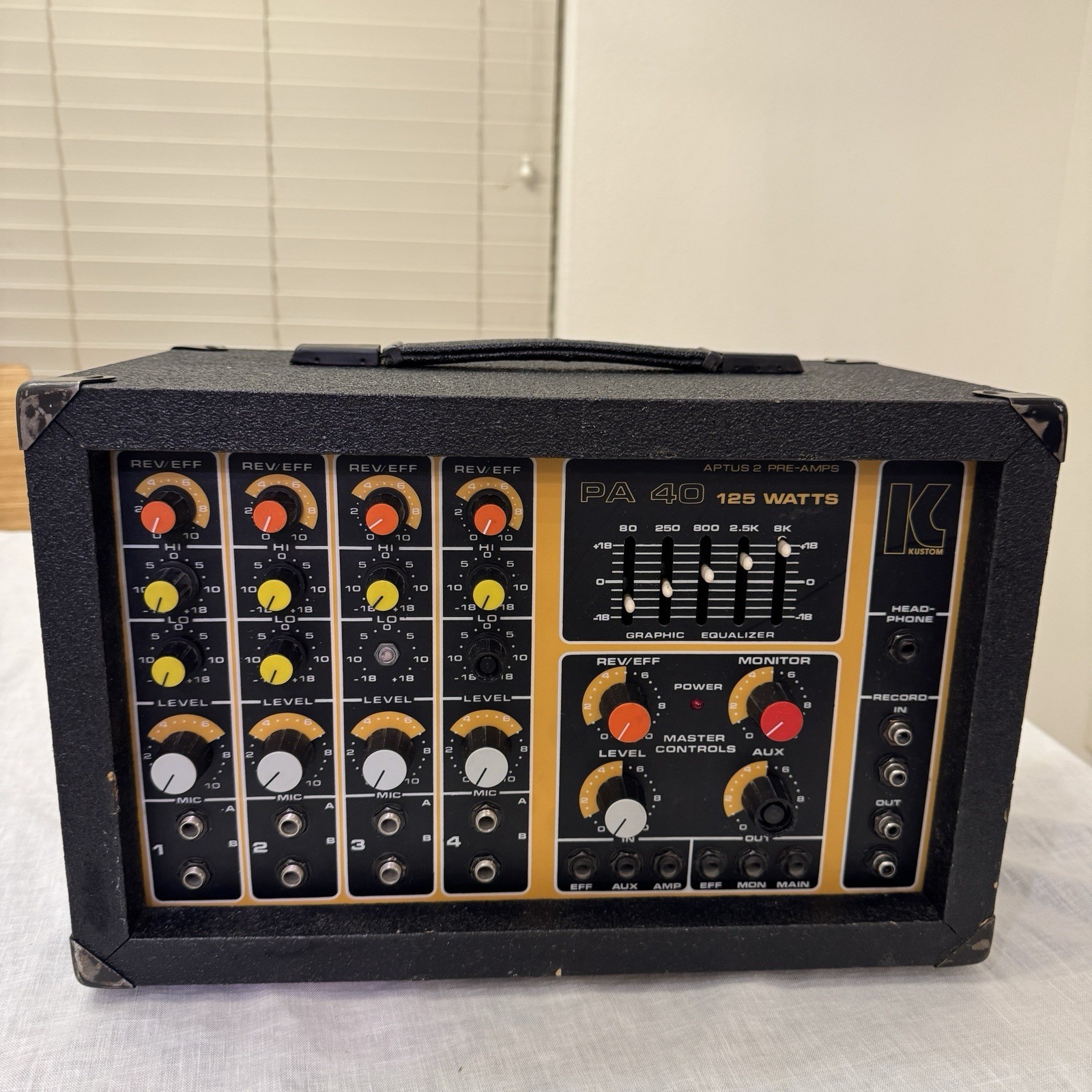 Vintage Kustom PA40 125 Watts 4 OHMS Powered Amplifier Aptus 2 Pre-Amps Works