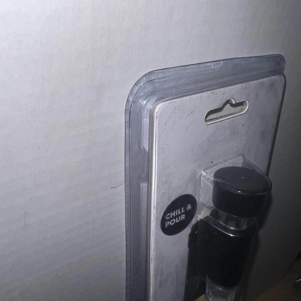 Corkcle POUR. Enfriador de vino - Reutilizable CHILL AND POUR - Nuevo Foto 4 de 4